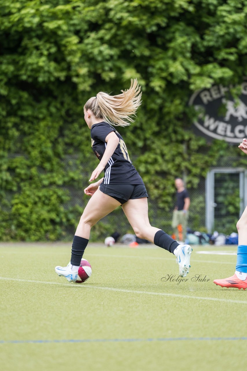 Bild 129 - wBJ SC Condor - VfL Pinneberg : Ergebnis: 3:2